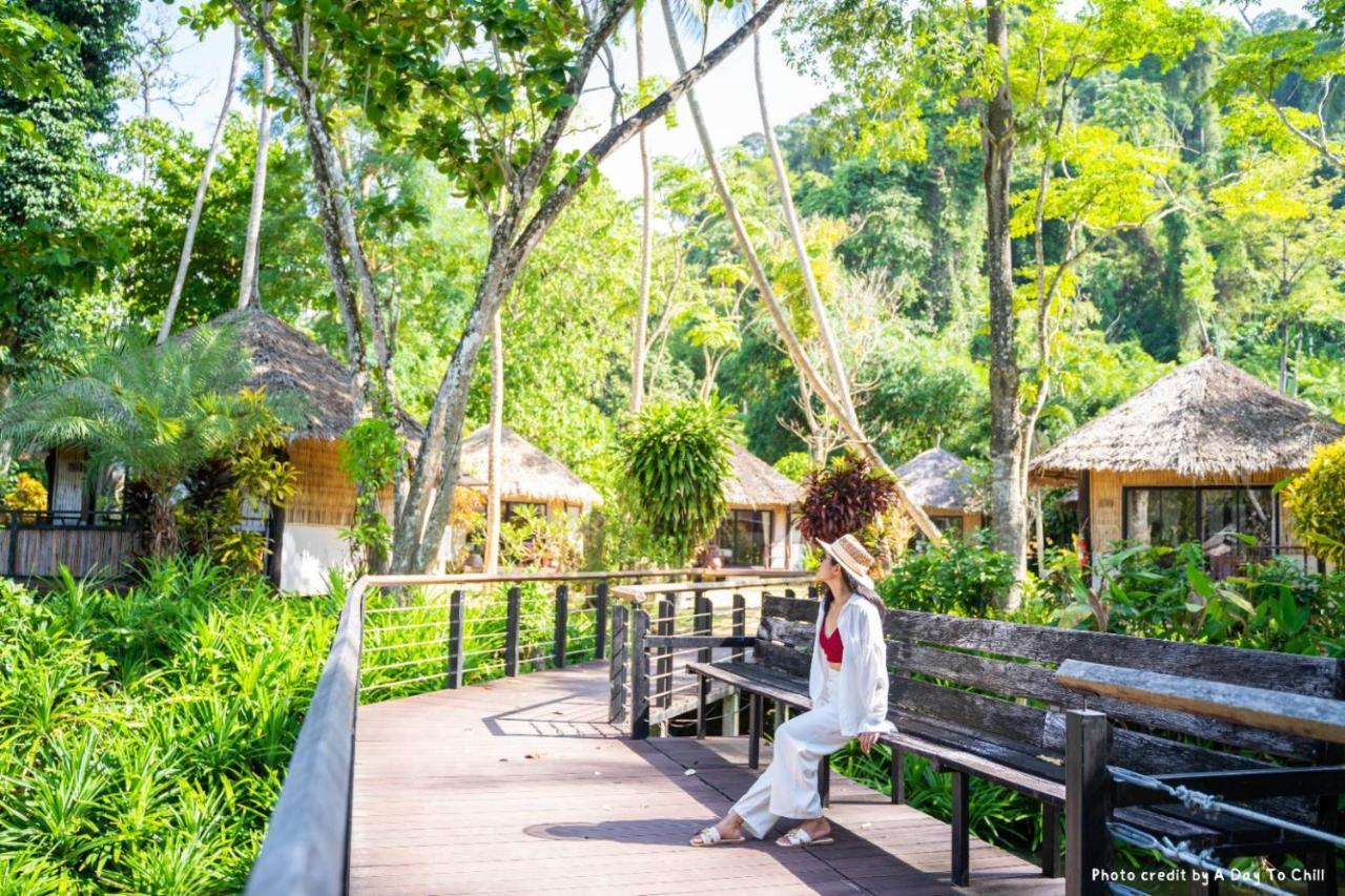 Thapwarin Resort - Green Hotel Koh Ngai Exterior foto